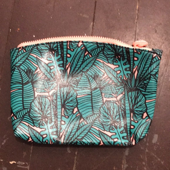 Ipsy bag - Picture 1 of 4